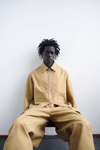 Fabric-Centric Spring Fashion Capsules Image 3