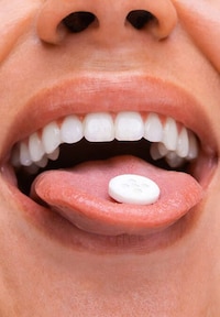 Tooth Whitening Tablets Image 1
