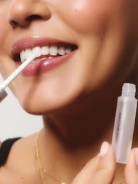 Dual-Sided Teeth Brighteners Image 1