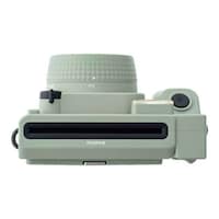 Wide-Angle Instant Cameras Image 5