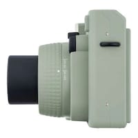 Wide-Angle Instant Cameras Image 6