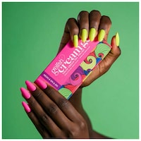 Makeup-Like Gel Nail Polishes Image 2