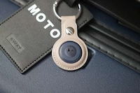 Stylish Multifunctional Item Trackers Image 2