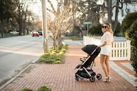 Eco-Friendly Lightweight Strollers Image 1