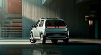 Quick-Charge Electric CUVs Image 4