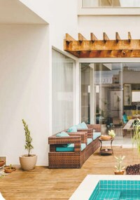 Budget Vacation Rental Platforms Image 1
