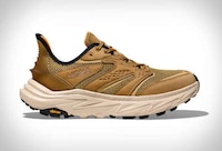 Intuitive Slip-On Hiking Sneakers Image 1