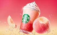 Blended Peach-Flavored Cafe Drinks Image 1