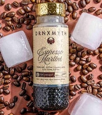 Twist-to-Mix Espresso Martinis Image 2
