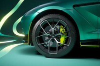 F1-Inspired SUV Models Image 3