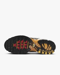 Sunset-Centric Sneaker Colorways Image 1