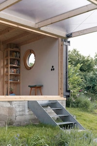 Serene Wooden Garden Pavilions Image 3