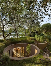 Nature-Preserving Mexican Lake Houses Image 2