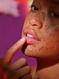 Sensorial Lip Masks Image 3
