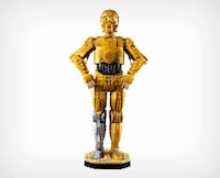 Droid-Inspired Building Block Models Image 5