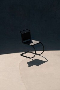 Bauhaus Era-Inspired Furniture Image 4