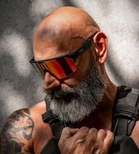 Connected Adjustable Tint Sunglasses Image 2