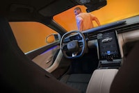 70s-Style Four-Door EVs Image 2