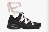 Technical Elegant Joint Footwear Image 3