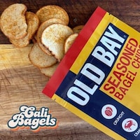 Delicious Seasoned Bagel Chips Image 1