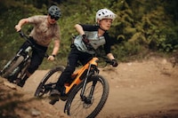 Kid-Friendly Electric Mountain Bikes Image 6