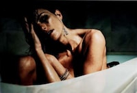 Playful Bathtub Spreads Image 4