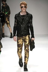 Shimmery Camouflage Menswear Image 8