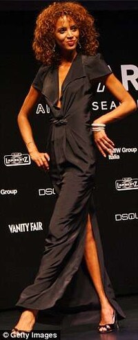 Charitable Flashing Fashion Image 2