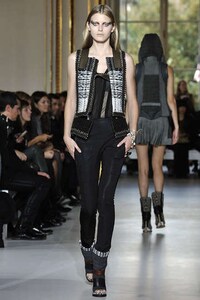 Futuristic Folk Fashion Image 3
