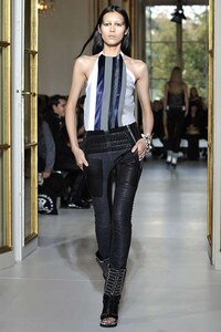 Futuristic Folk Fashion Image 4