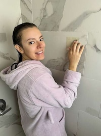 Wall-Mounted Hair Catchers Image 2