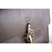 Ultra-Sophisticated Leather Travel Bags Image 3