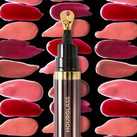 Anti-Aging Lip Oils Image 1