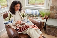 Artful Lightweight Blanket Lines Image 1