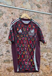 Hand-Embroidered Jersey Collections Image 7