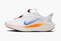 Toggle Securement Running Shoes Image 1