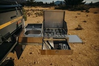 Self-Inflating Off-Road Camping Trailers Image 8