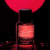 Plant-Based Aromatherapeutic Fragrances Image 1