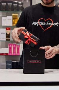 Speedy Fragrance Deliveries Image 1