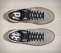 Soccer-Inspired Sneaker Styles Image 2