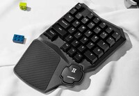 One-Handed Gamer Keyboards Image 2