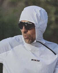 Desert-Rated Running Gear Image 4