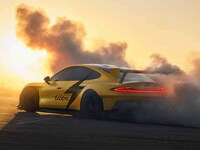 Hyper-Fast Electric Race Cars Image 4