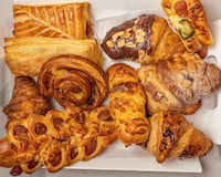 Parisian Apple Jam Pastries Image 2