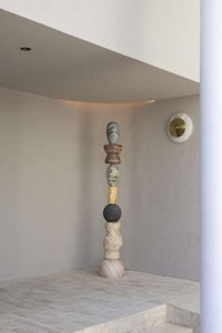 Mineral-Exploring Modern Decor Capsules Image 1