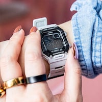 Retro Digital Tracking Watches Image 1