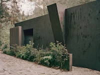 Modern Minimal Concrete Homes Image 1