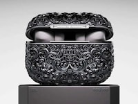 Baroque-Style Earbud Cases Image 2