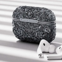 Baroque-Style Earbud Cases Image 7