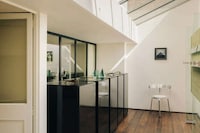 Artist Loft-Resembling Stores Image 2